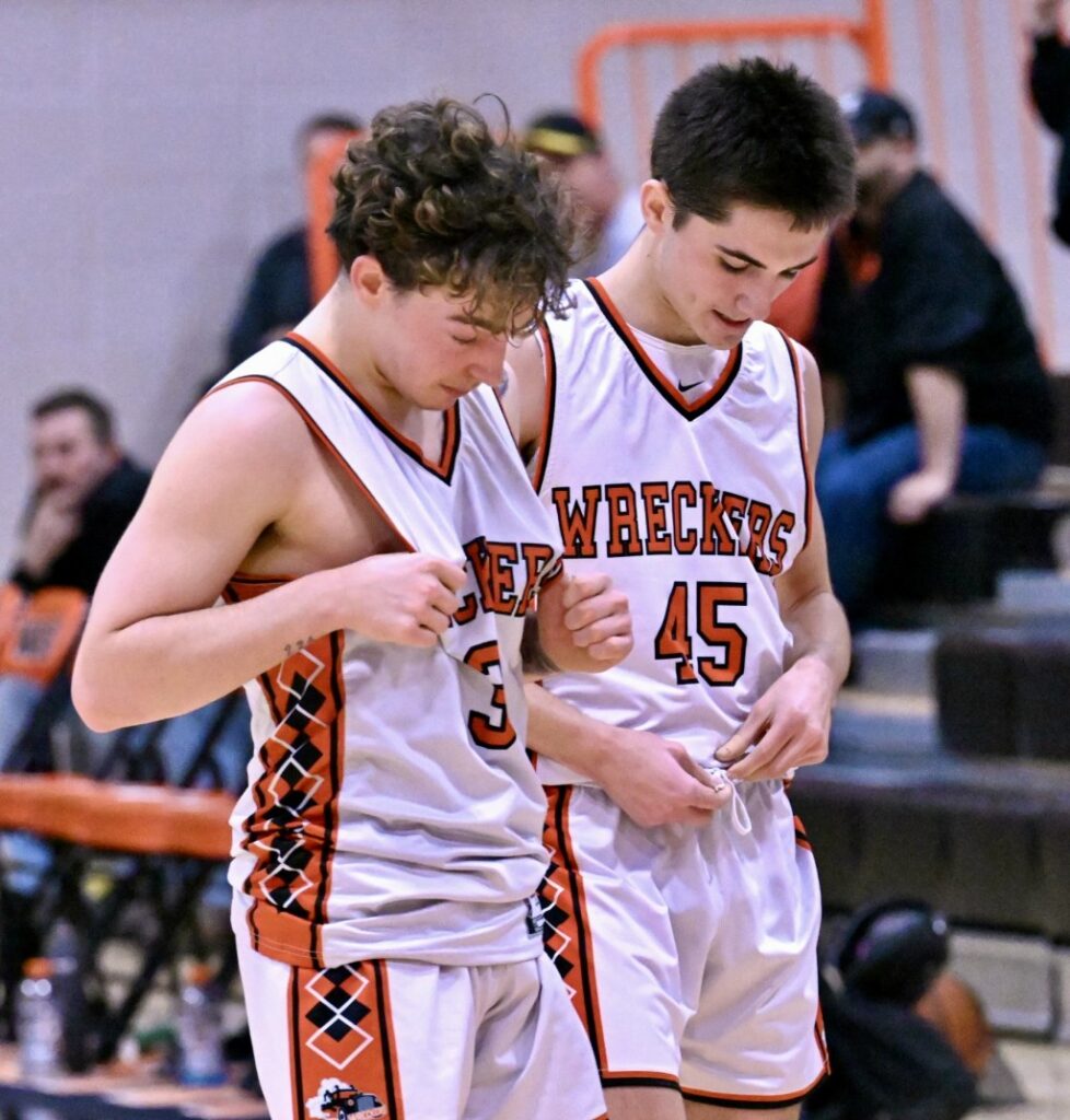 Comets, Fillies advance; Wreckers ousted – Hazleton Standard Speaker