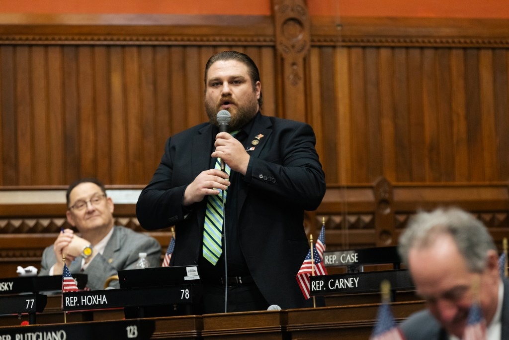 Should CT study UFOs? State Rep. asks legislature to hear him out Should CT study UFOs? State Rep. asks legislature to hear him out