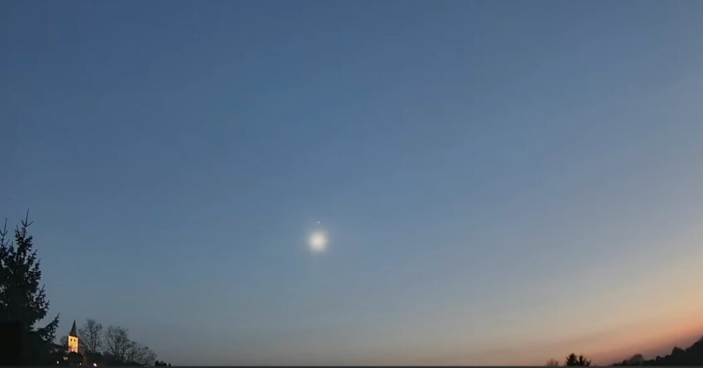 A 'Fireball' Meteorite Smashed Into Someone's Bedroom in Germany
