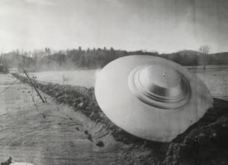 The Secret Crash That Predated Roswell: Mussolini’s UFO Files The Secret Crash That Predated Roswell: Mussolini's UFO Files