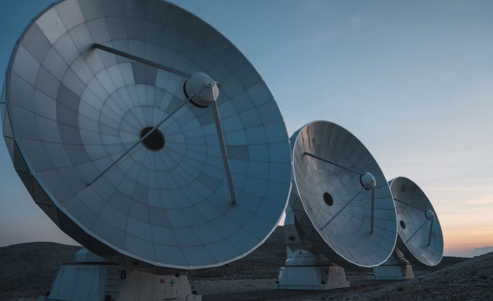 Could Messages from Extraterrestrials Slip Below Our Detection Thresholds? A New Study Explains Why Were Missing Alien Signals - UFO FEED