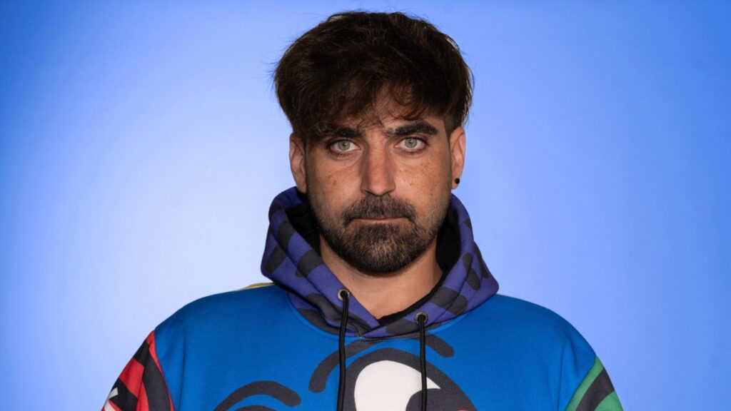 Y Do I Steps Into A New Era With ‘Eyes’