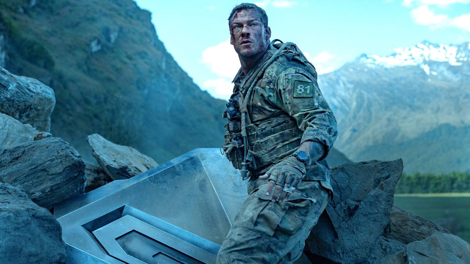 Alan Ritchson’s War Machine Original Sci-Fi Alien Reveal Plan Was Changed By Netflix