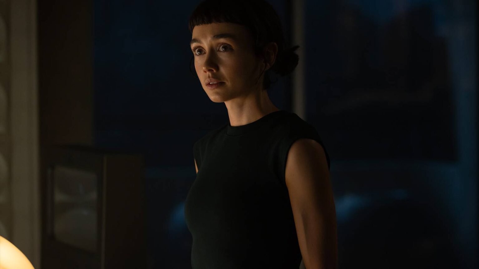 Earth' Star Sydney Chandler "Would Love" to Take on the Predator