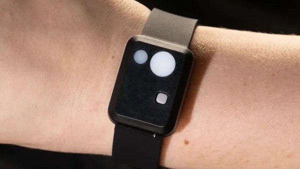 nasa artemis ii astronauts wear wristband monitors to track sleep stress and teamwork during deep space mission ARCHeR moon mission apollo mission space travel Artemis II crew to wear special wristband during trip to Moon. What is it?