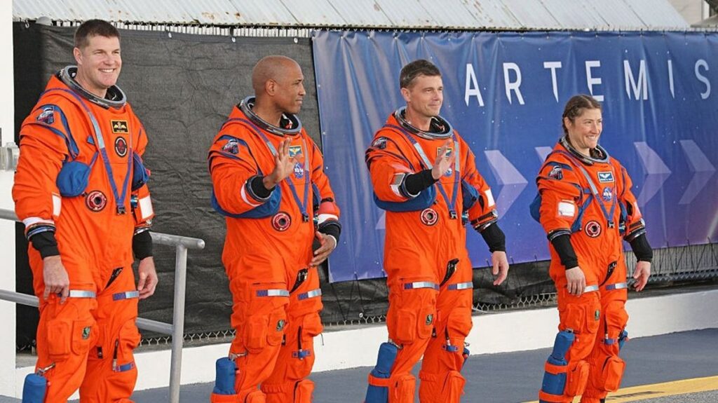 NASA’s Artemis II crew will feel ‘pressure’ briefly as they travel into space for moon mission NASA's Artemis II crew will feel 'pressure' briefly as they travel into space for moon mission