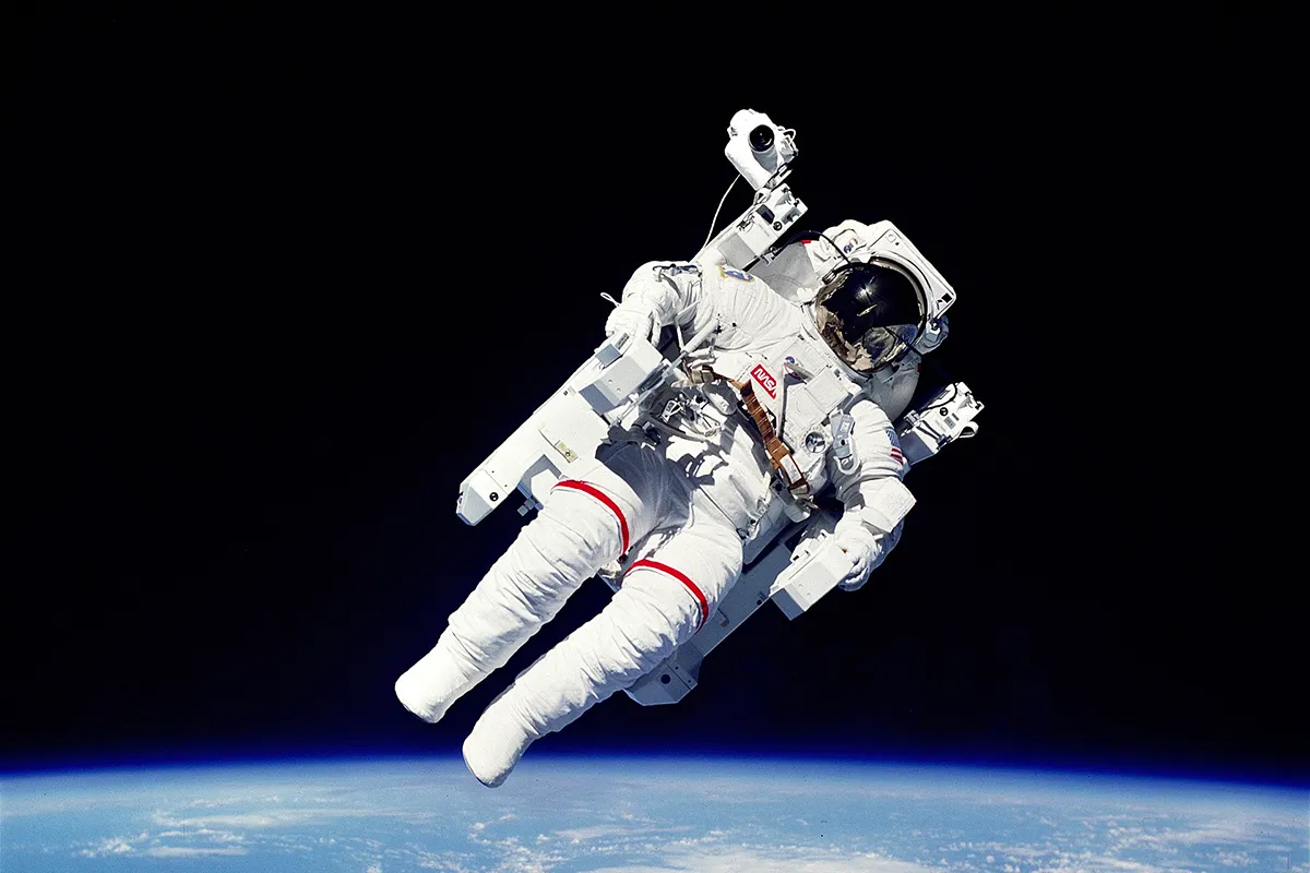 Astronaut Bruce McCandless II during the first ever untethered space walk, just a few meters away from Space Shuttle Challenger, 7 February 1984. Credit: NASA