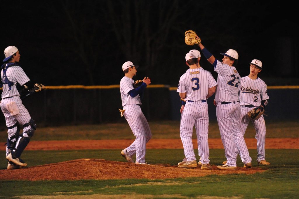 Tigers and Comets – Your Sports Edge 2021 Tigers and Comets – Your Sports Edge 2021