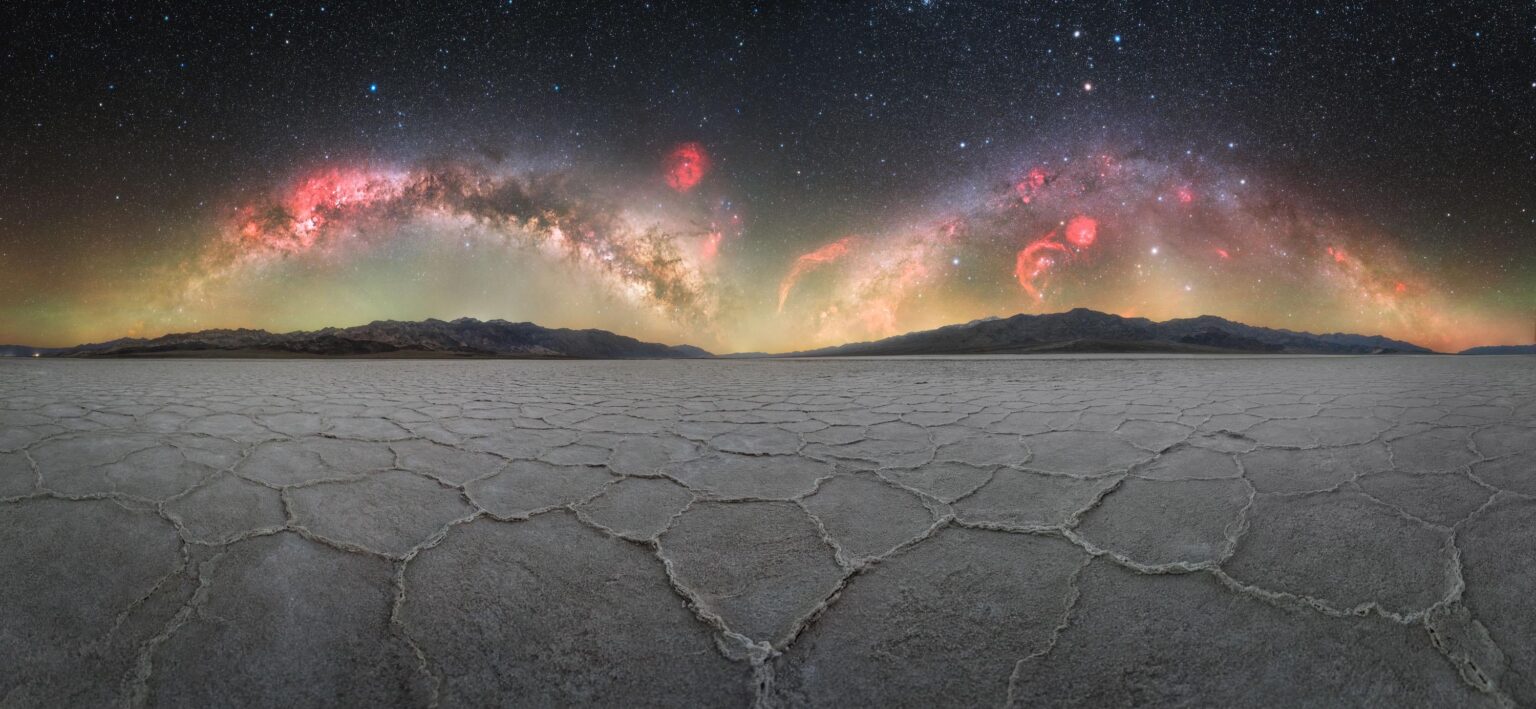 The Double Milky Way arch in Death Valley