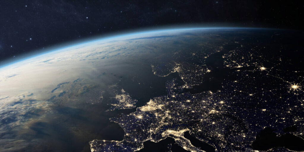 Trump administration spoiling for fight over satellite regs • The Register