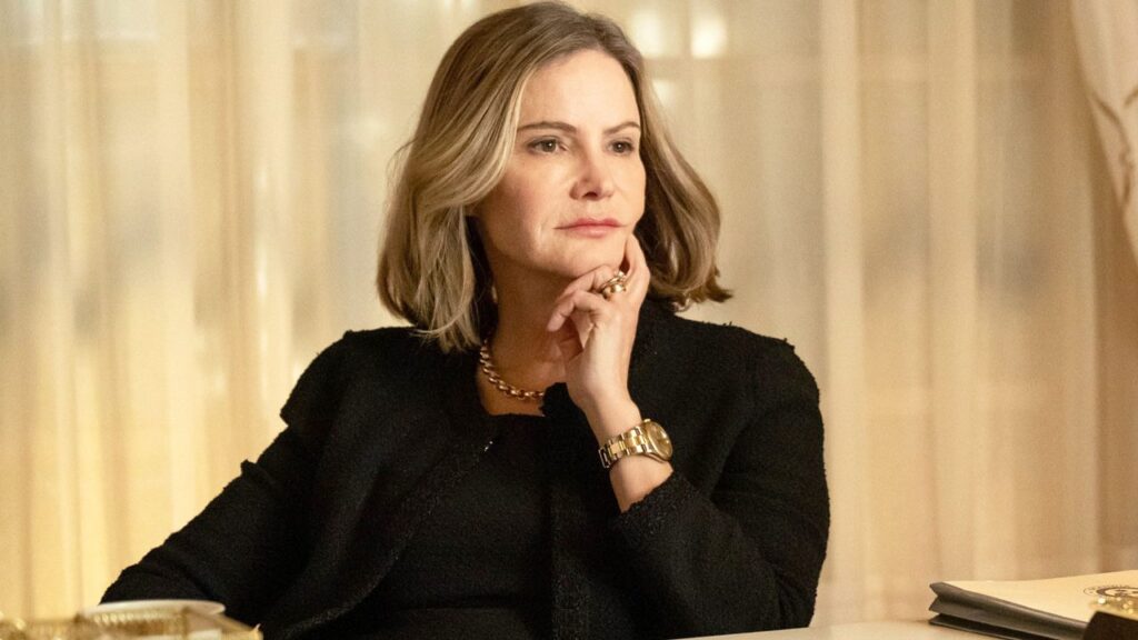 The 5-Part Crime Series From Alien Earth's Creator Just Reclaimed the Charts 12 Years Later