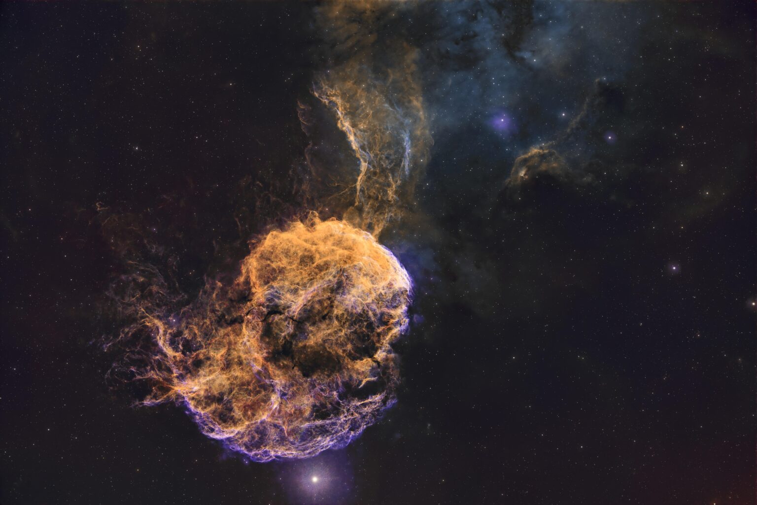 Jellyfish Nebula / IC 443: Hubble Palette