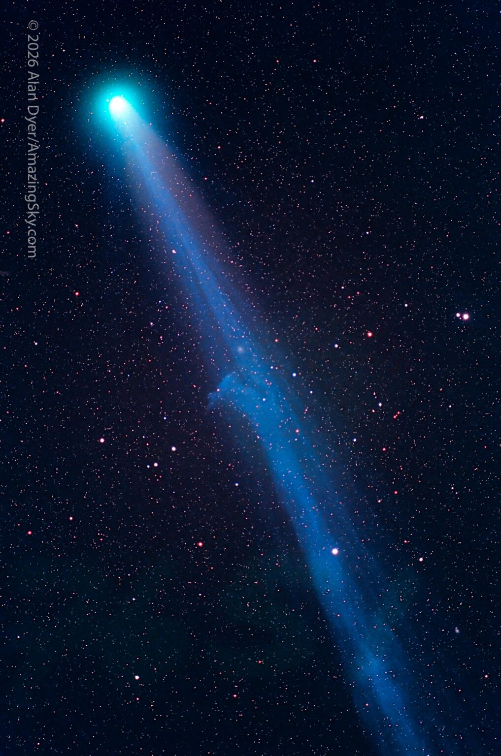 HAPPY 30TH, COMET HYAKUTAKE: One of biggest surprises in modern astronomy happened 30 yrs ago. Jan. 30, 1996, Japanese amateur astronomer Yuji Hyakutake spotted faint fuzzball through binoculars. Within weeks, “comet Hyakutake” became worldwide sensation as passed just 0.1 AU from Earth.📸Alan Dyer HAPPY 30TH, COMET HYAKUTAKE: One of biggest surprises in modern astronomy happened 30 yrs ago. Jan. 30, 1996, Japanese amateur astronomer Yuji Hyakutake spotted faint fuzzball through binoculars. Within weeks, "comet Hyakutake" became worldwide sensation as passed just 0.1 AU from Earth.📸Alan Dyer