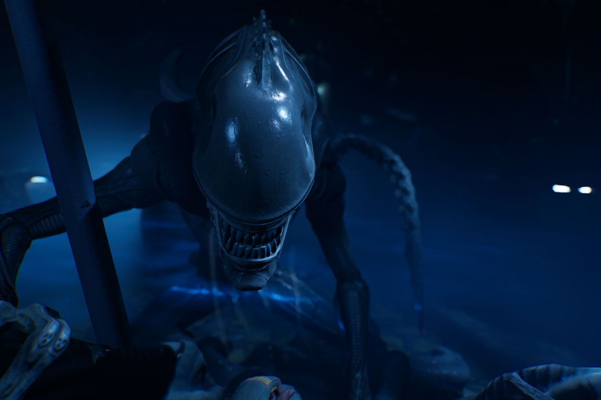 A Xenomorph grinning in full view while crouching.