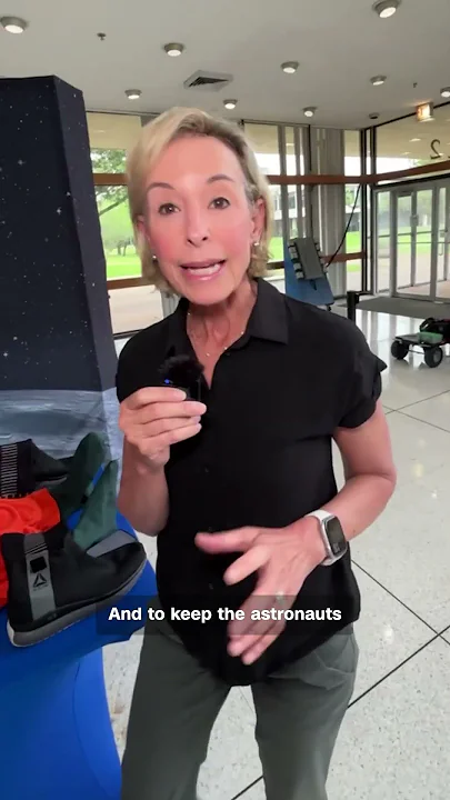 This NASA spacesuit can keep an astronaut alive for 6 days – YouTube This NASA spacesuit can keep an astronaut alive for 6 days - YouTube