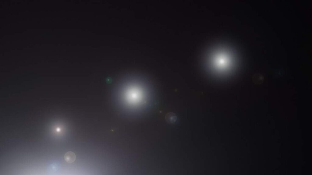 Watch: UFO Cluster Astonishes California Family | News Radio 105.5 WERC Watch: UFO Cluster Astonishes California Family