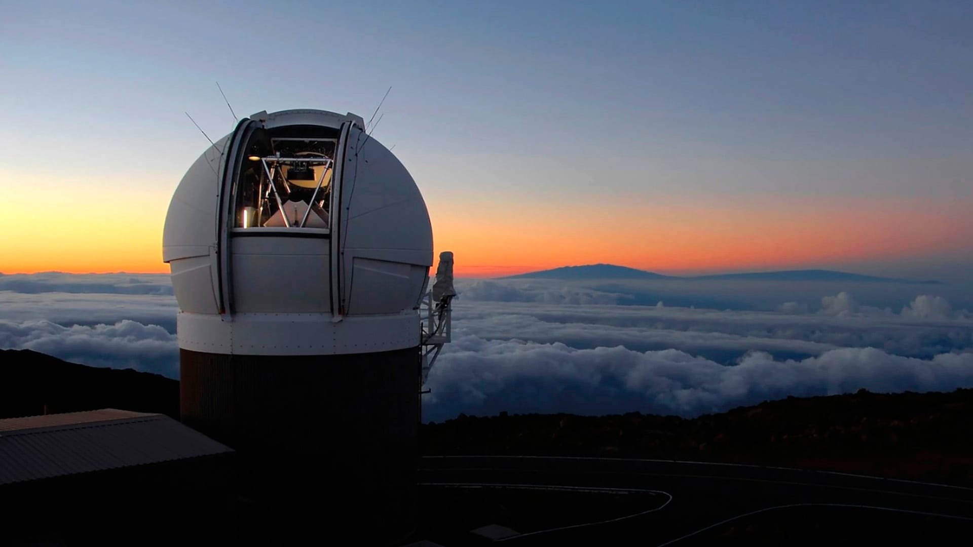 Pan-STARRS observatory in Hawaii