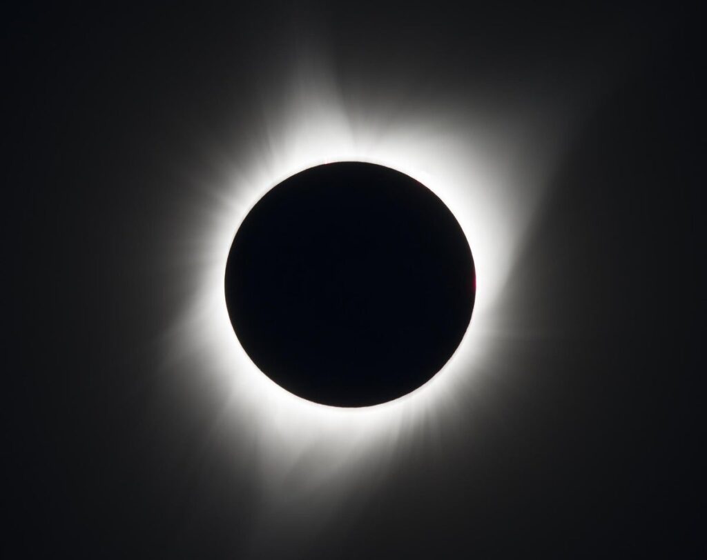 NASA’s Artemis II crew experience total solar eclipse from space NASA’s Artemis II crew experience total solar eclipse from space