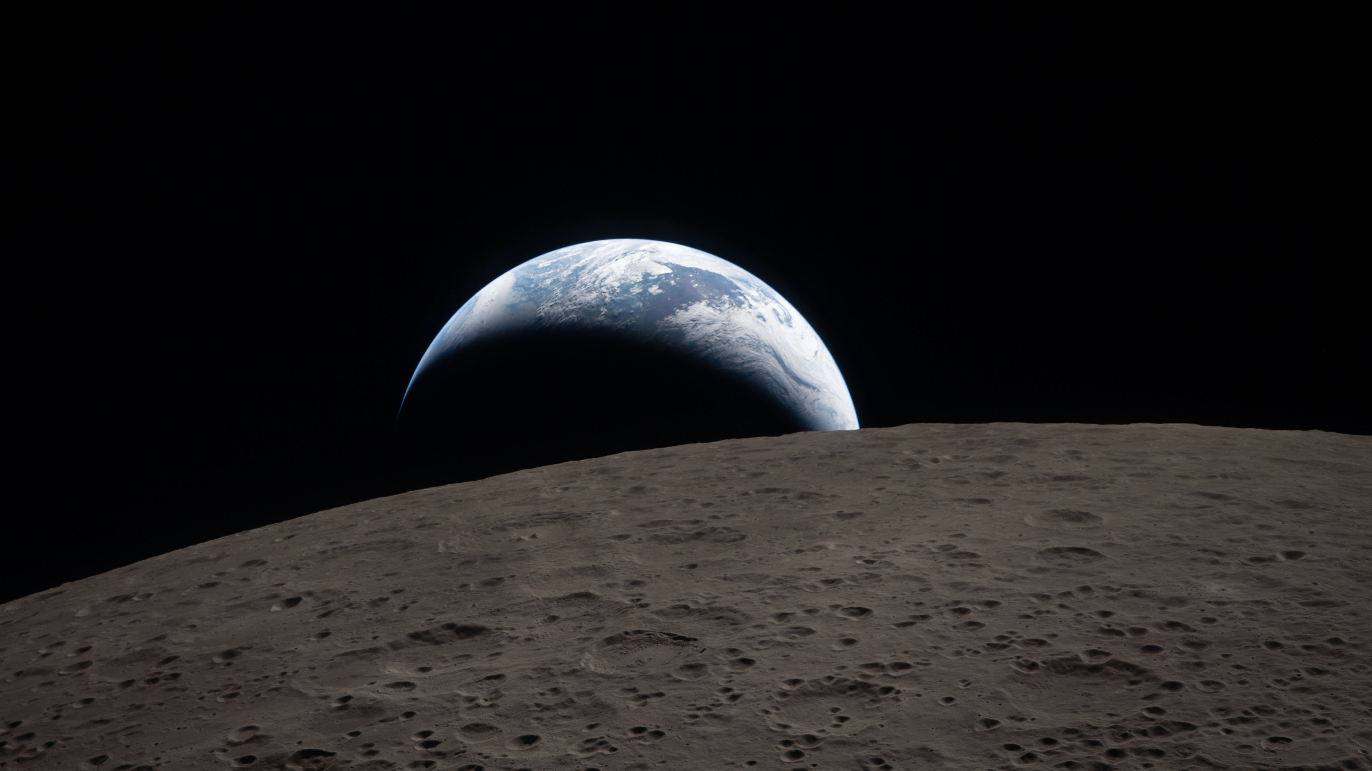 First photo from the far side of the moon captured from Orion as Earth dips beyond the lunar horizon, April 6, 2026.