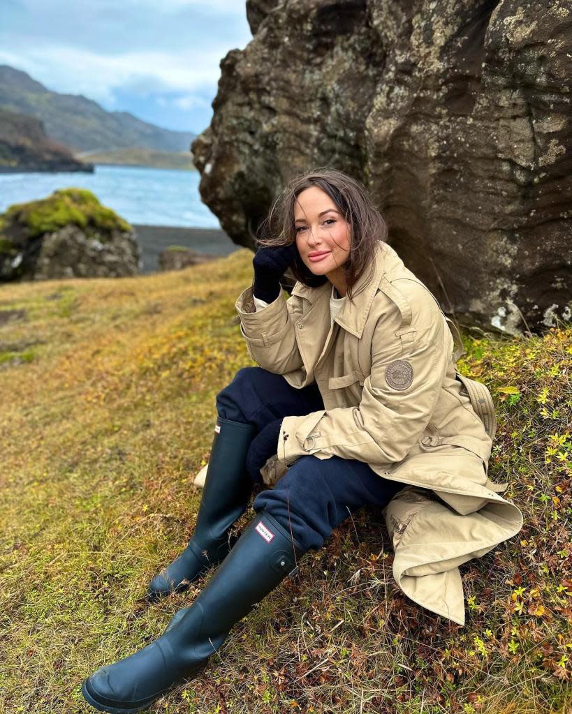 The Grammy winner, pictured smiling in the rain, said she has seen “many crazy things” in her life, noting, “S–t is weird, but I’m here for it.” Instagram/spaceykacey