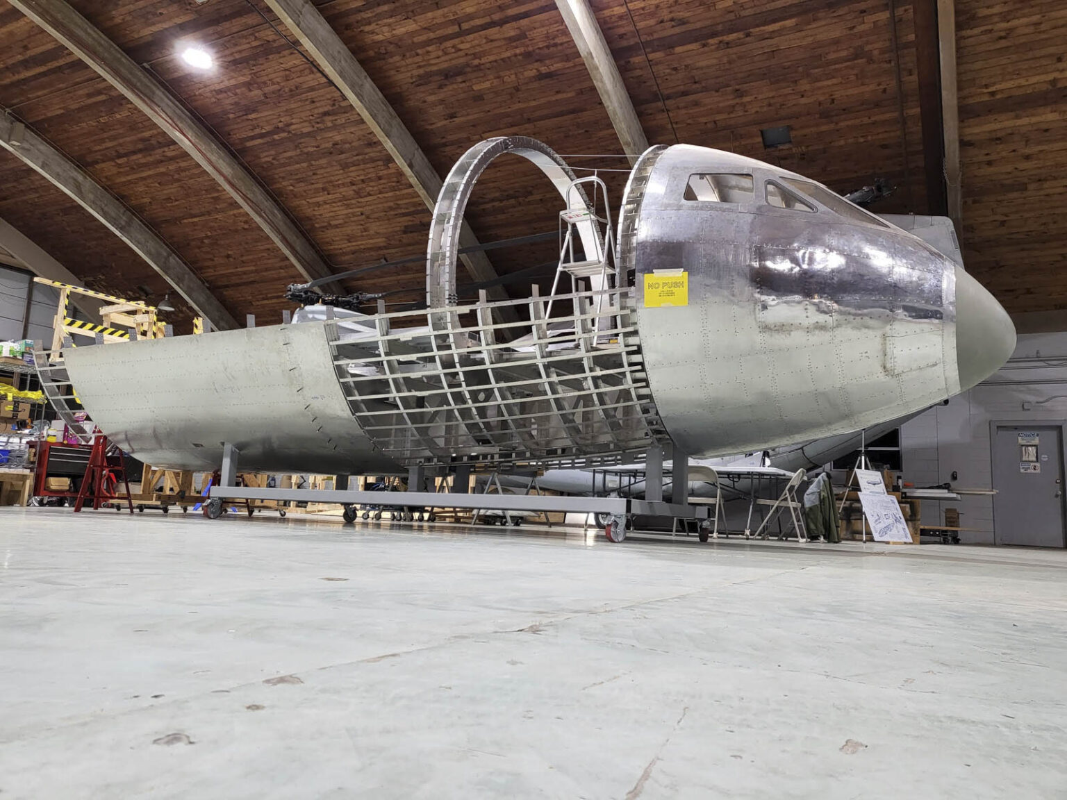 Replica de Havilland Comet Fuselage Taking Shape in Wisconsin