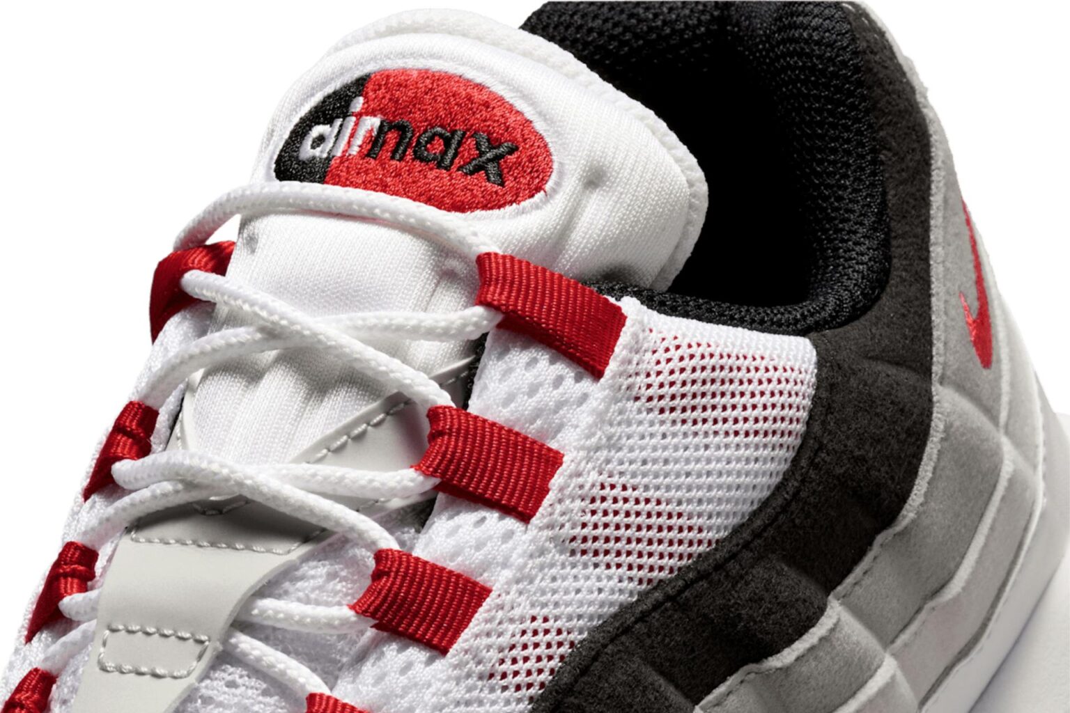 Nike’s Clean “Comet Red” Air Max 95 Is Back in Orbit