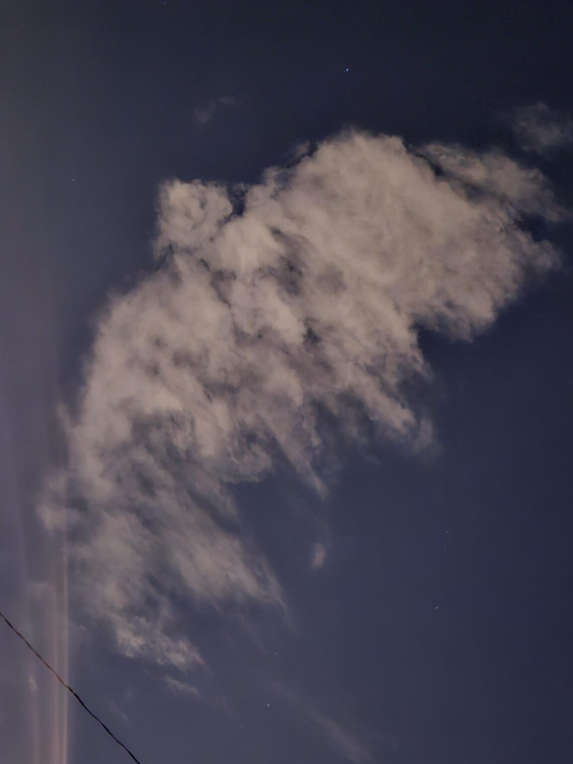 This cloud looks like a ghost