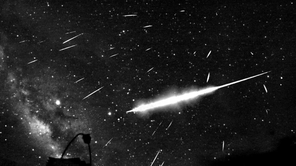 Scientists Discover a New Meteor Shower From a Mysterious Crumbling Asteroid