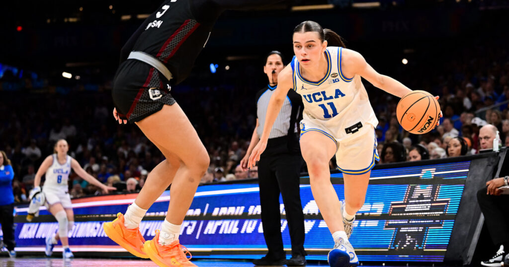 Trump issues more threats over Strait of Hormuz and NASA astronauts pass moon milestone: Morning Rundown Trump issues more threats over Strait of Hormuz and NASA astronauts pass moon milestone: Morning Rundown