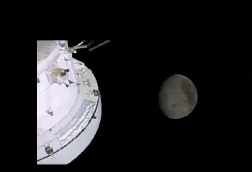 Improved Stabilization of Artemis II Lunar Approach