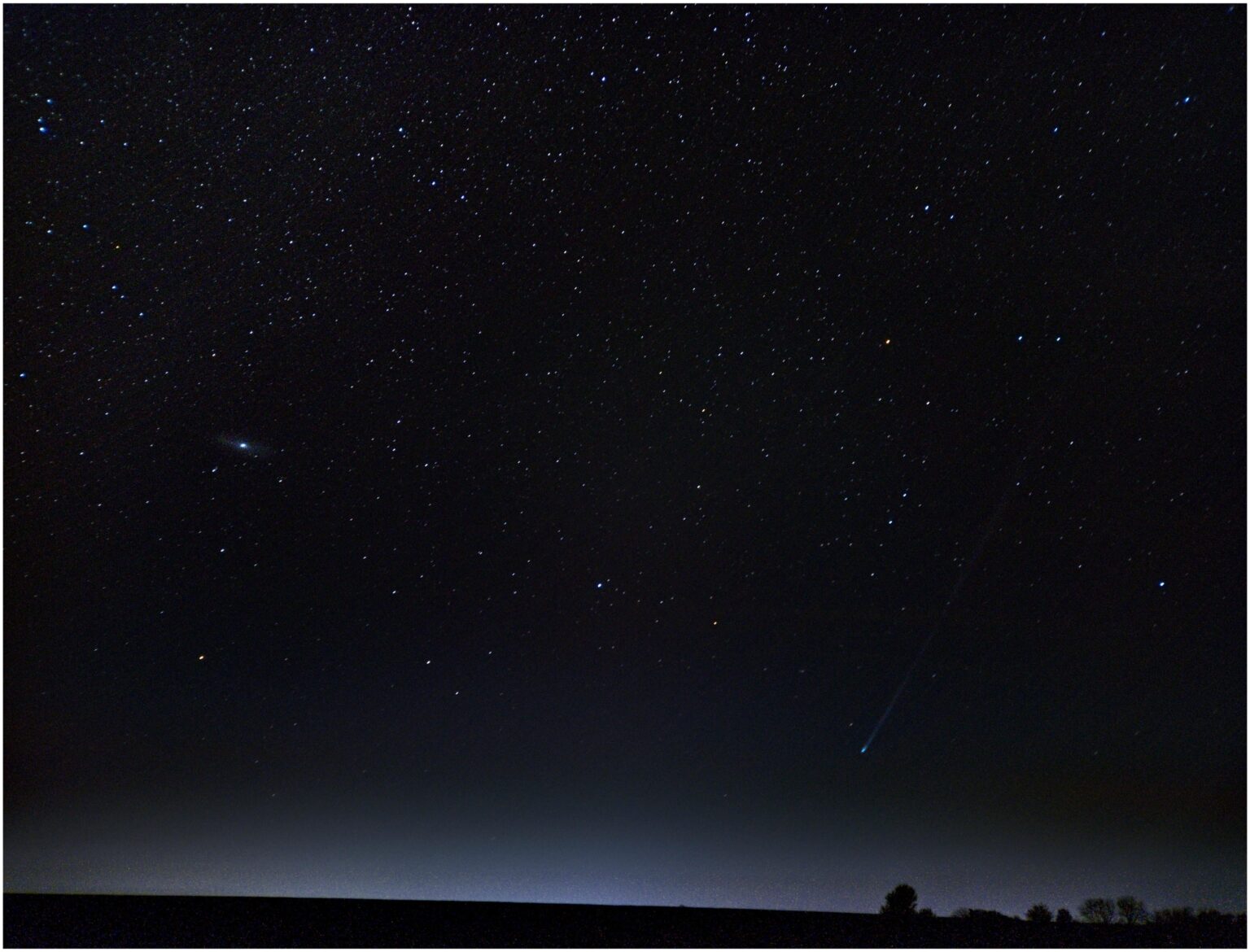 Comet C/2025 R3 ( PANSTARRS ) - Shot By Phone