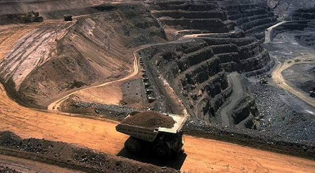 strip mining ©Shutterstock