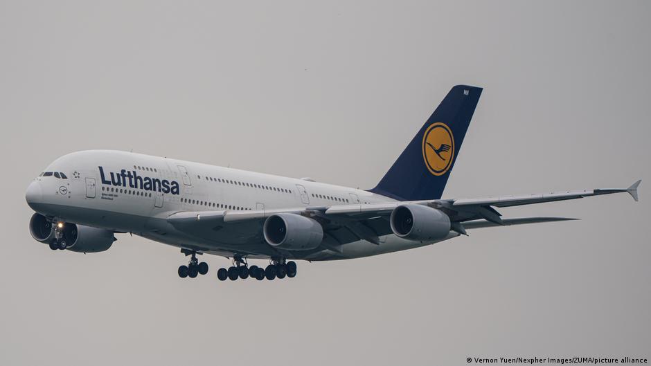Lufthansa cabin crew begin strike
