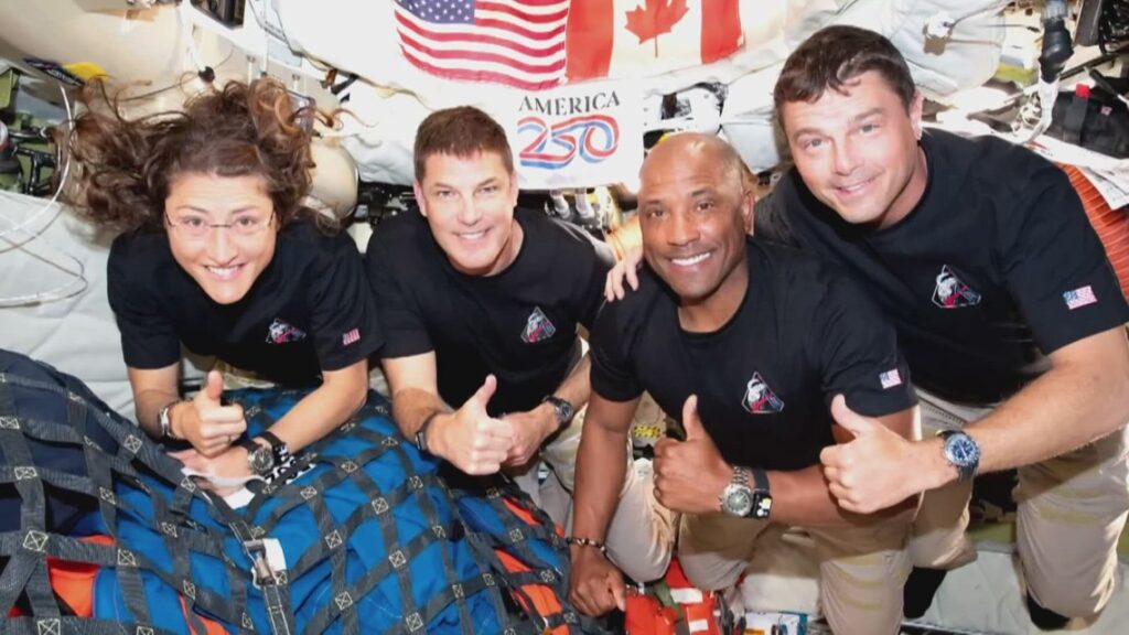 NASA astronauts return from extraordinary 10 days in space