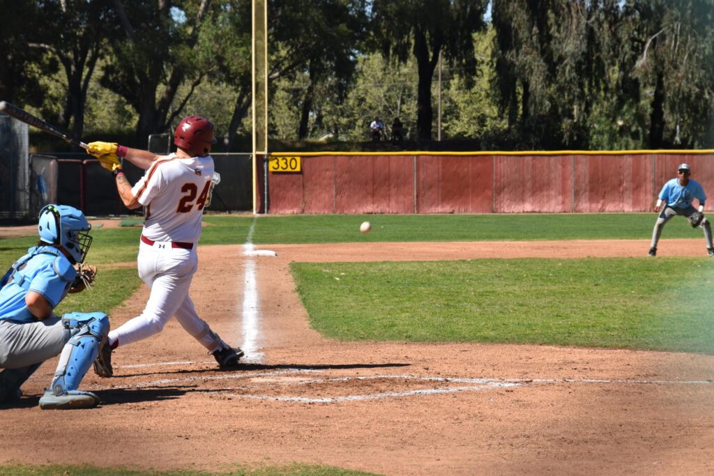 Mustangs baseball strike down Comets – Experience Mustangs baseball strike down Comets – Experience