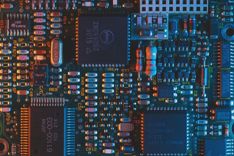 New memory chip operates at 700°C, potentially enabling electronics for Venus exploration