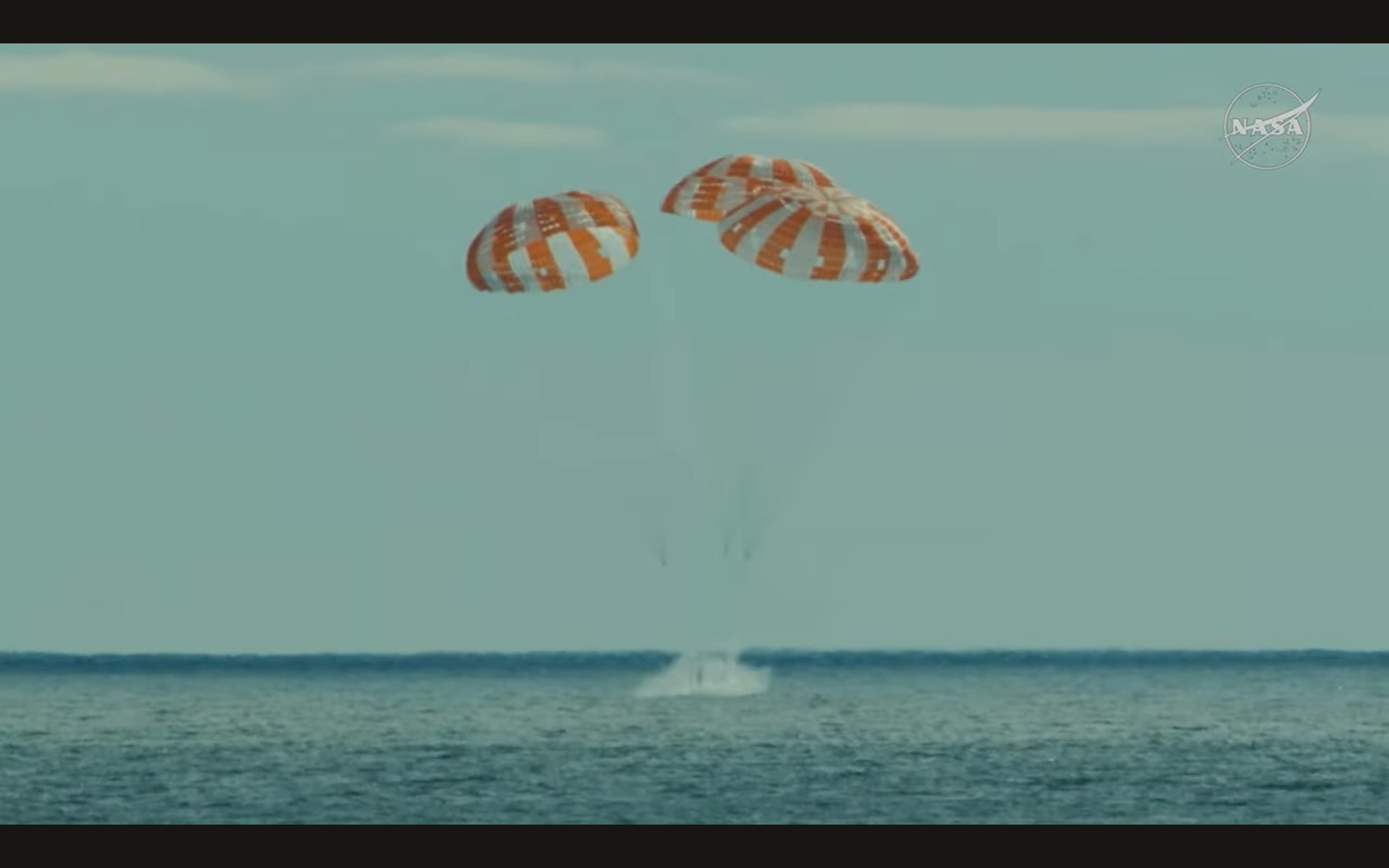 artemis 1 splashdown