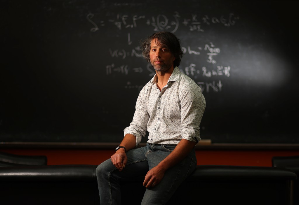 Bay Area scientist honored at the ‘Oscars of Science’ for math and physics