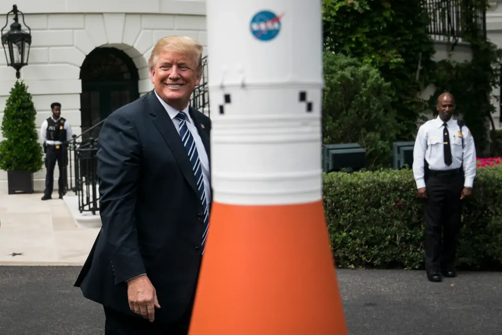 Trump to host Artemis II astronauts to celebrate lunar flyby