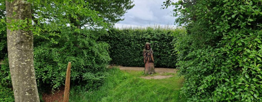 Article about a highway in Denmark said to be haunted by the ghost of a vengeful witch.