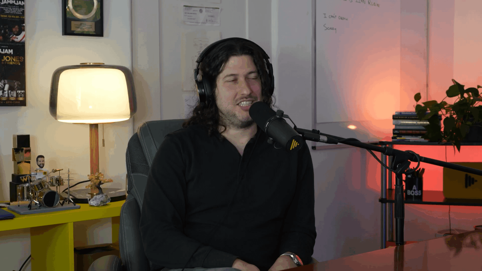 Tom DeLonge showed Trent Reznor an image of a dead alien on Ilan Rubin’s wedding day