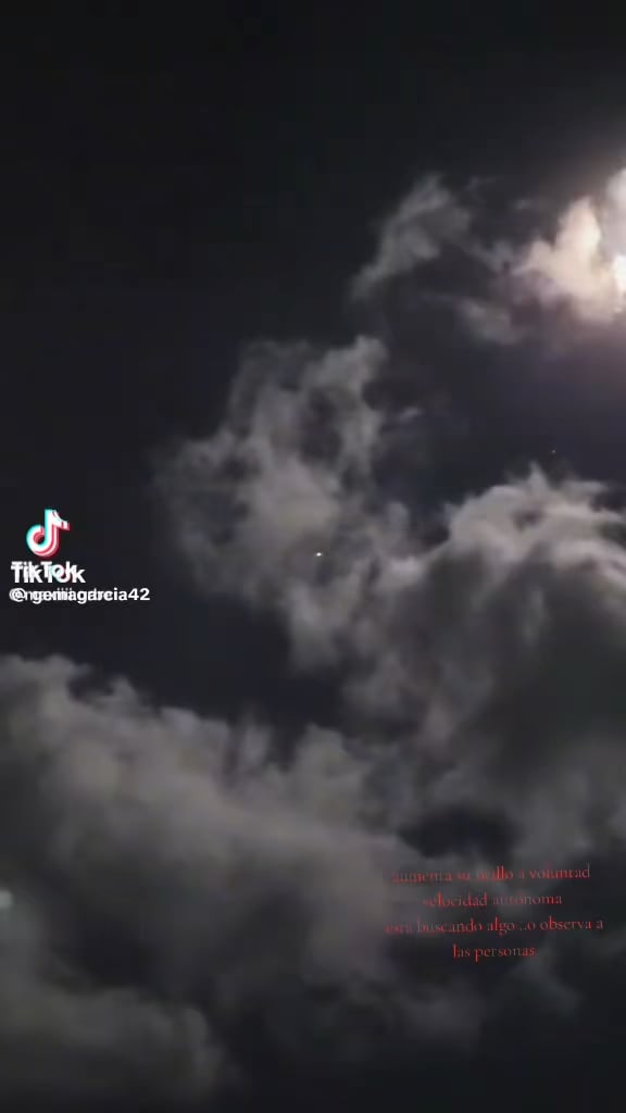 Look, it's the same orb of light 👁️