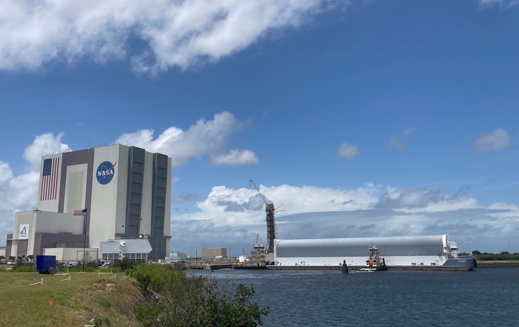 Kennedy Space Center gets its hands on biggest Artemis III puzzle piece – Orlando Sentinel