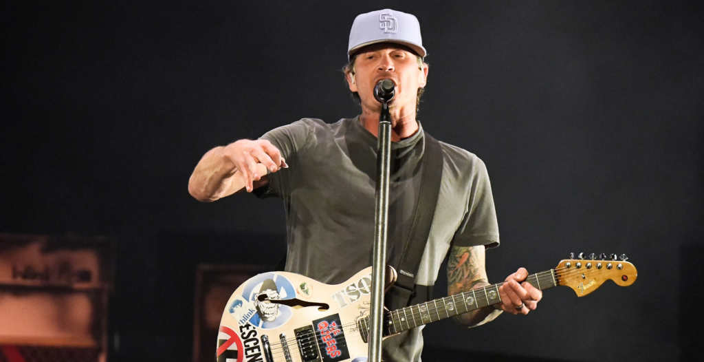 Blink-182's Tom DeLonge Allegedly Showed Trent Reznor a 'Dead Alien' at a Wedding
