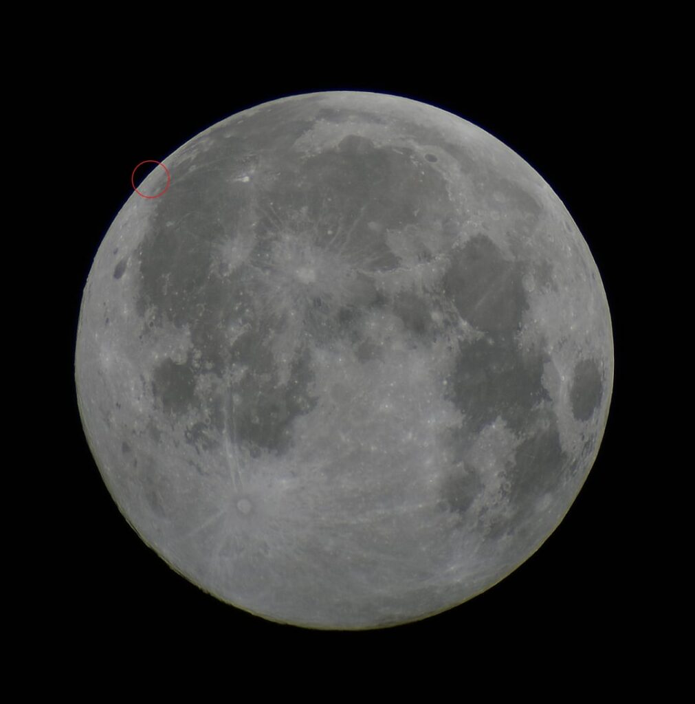 Carroll crater, as viewed from my yard (Southern Hemisphere) Carroll crater, as viewed from my yard (Southern Hemisphere)