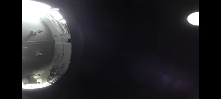 Possible UFO on Artemis II?