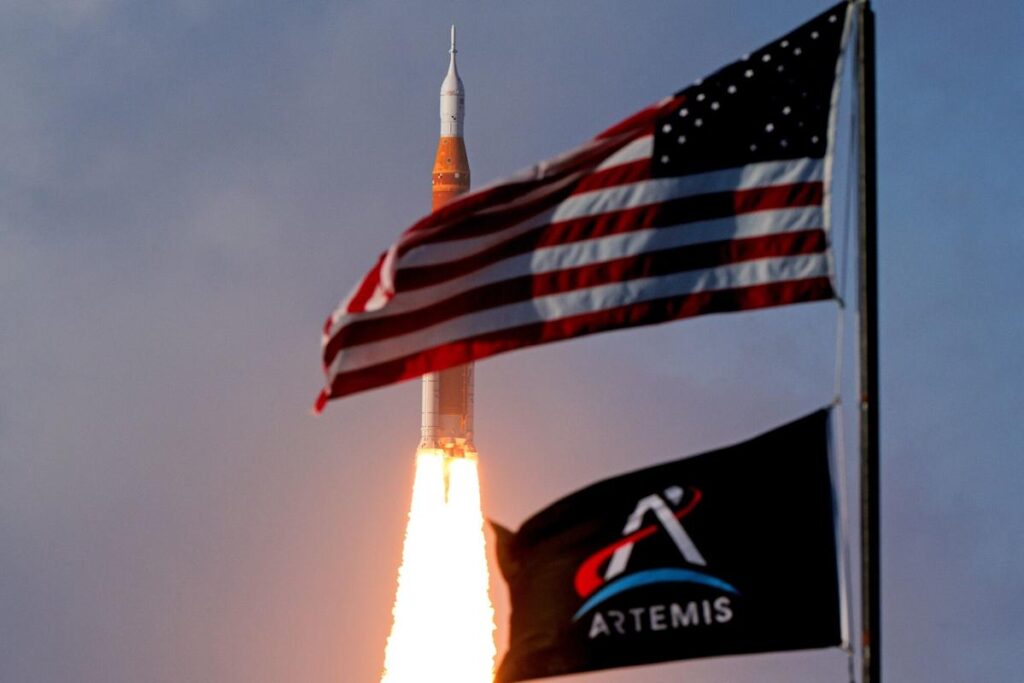 Boeing’s Moon Rocket Faces Uncertain Future Under Trump’s NASA Boeing’s Moon Rocket Faces Uncertain Future Under Trump’s NASA