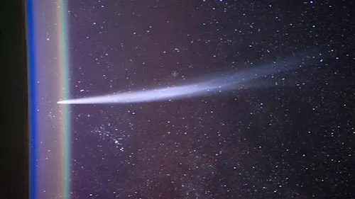 Comet Lovejoy 2011 - Iss030e015472