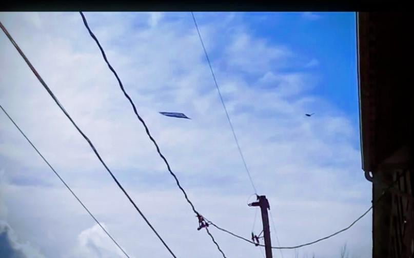 Anyone know what that 2nd plane is? I thought it might be a b52 but idk. Erie, PA