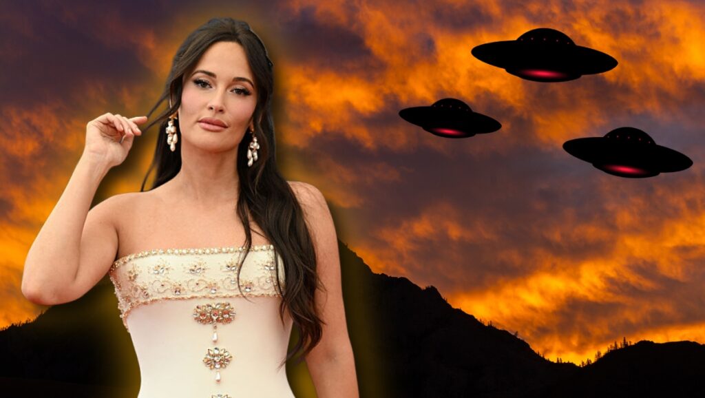 Country Star Kacey Musgraves Says She Was Followed By UFOs And She Has Video Country Star Kacey Musgraves Says She Was Followed By UFOs And She Has Video